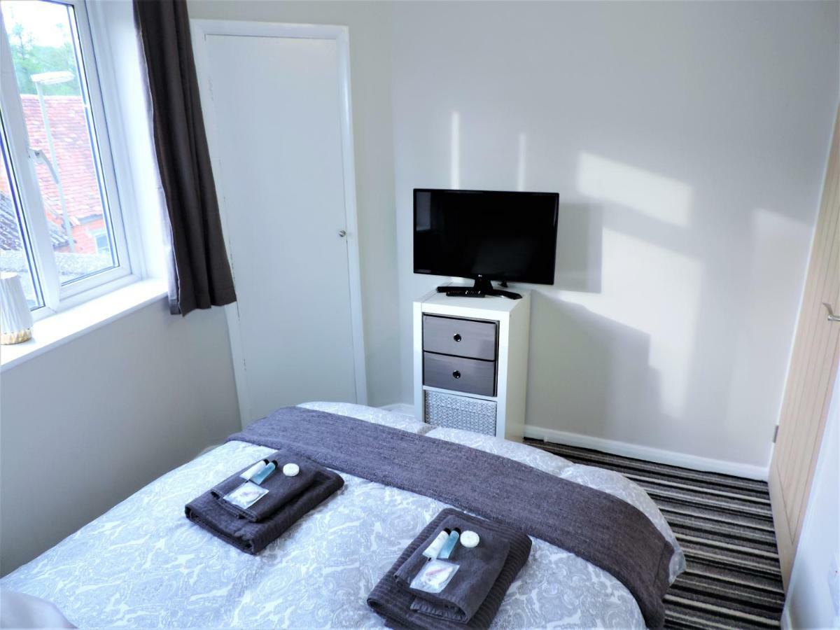 1 Bed Bagshot Pennyhill Accommodation Exterior foto
